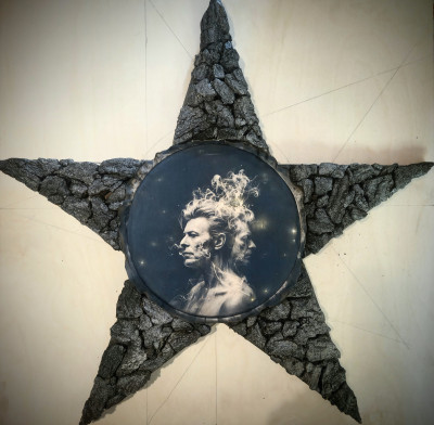 BLACK STAR